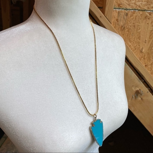 Faux Turquoise Arrow Head Gold Tone Chain Accents 24” Long boho southwestern - Picture 8 of 16